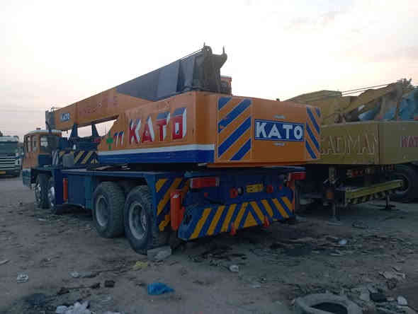 كرين كاتو٢٨ طن للبيع رقم بغداد باسمي جاهز للعمل في كربلاء المقدسه السعر 260 ورقه للاتصال ***********
