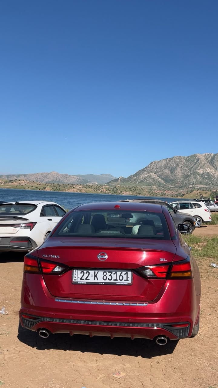 السلام عليكم
نيسان التيما        NISSAN ALTIMA  موديل 2022

موصفات   SL 
حساسات خلفيه 
شاشه وكامره خلفيه 
رادار امامي 
رادار جانبي
قياده ذاتيه
هناد بريك بصمه
اوتو هولد 
تشغيل عن بعد
دخول ذكي
صندوق بصمه
تحكمات ستيرن
مثبت سرعه 
تنبيه خروج عن المسار ⚠️
مقاعد جلد
كرسي السائق كهرباء ⚡️ 
ويل كب
لايت عدسه ز
بلاجوكترات
محرك 2.5
شاشه تدعم ابل كار بلي واندرويد اوتو 
تبريد قطعتين
تبريد شاشه منفصل عن الراكب 
ممشا السياره 4100الف 
كير محرك كله بلادي
رقم اربيل باسمي السياره
سعر السياره 178وبيه مجال

الاستفسار عل رقم ***********
