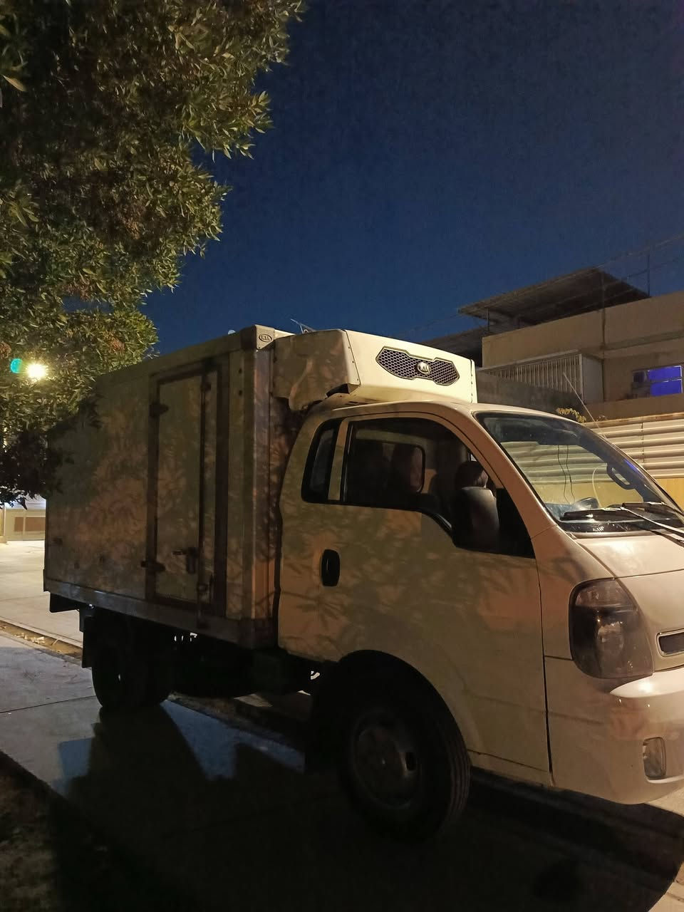 سلام عليكم
كيا براد فحل للبيع مديل 2014 

براد 3 جنكال العالي 

گير محرك مكفولات 

رقم بغداد مشروع وطني مداور ثاني يوم 

مكاني النجف 

السعر 160 وبيها مجال 

للأستفسار ***********
