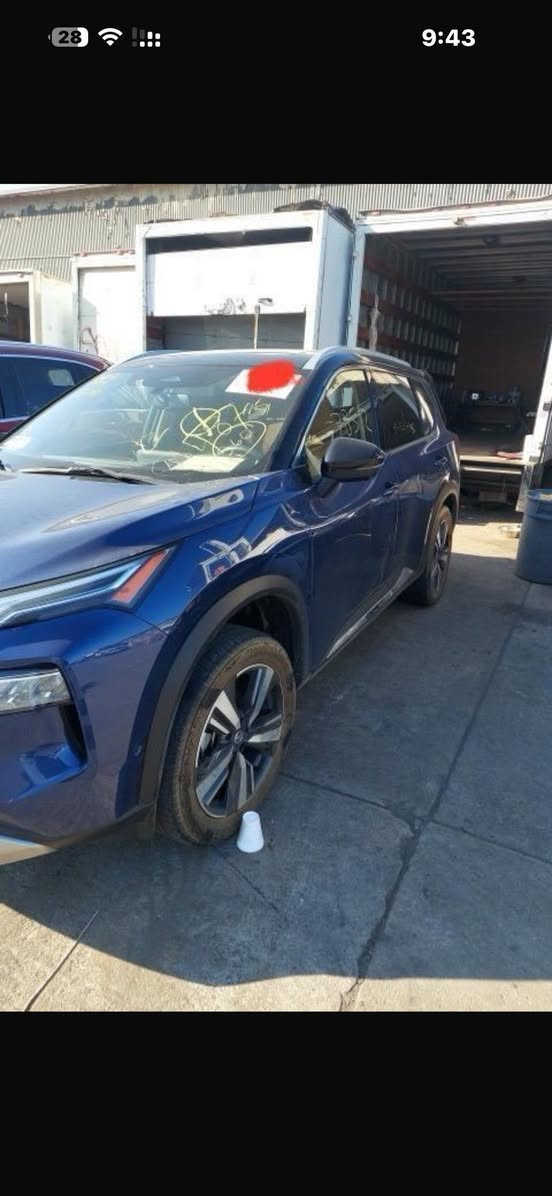 ‏سلام عليكم للبيع موديل 2021 أربع سلندر فول السيارة واحد على راحت رقم الجديد دهوك باسمي العنوان بغداد محمودية أي استفسار على هذا الرقم***********(***********) السعر 215 وبيها مجال أو أو اموس
