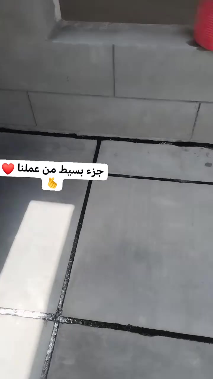 سلام عليكم عمل جميع انواع العوازل شتايكر زفت تصليح ماستك بانسب الاسعار *********** متوفر واتساب
