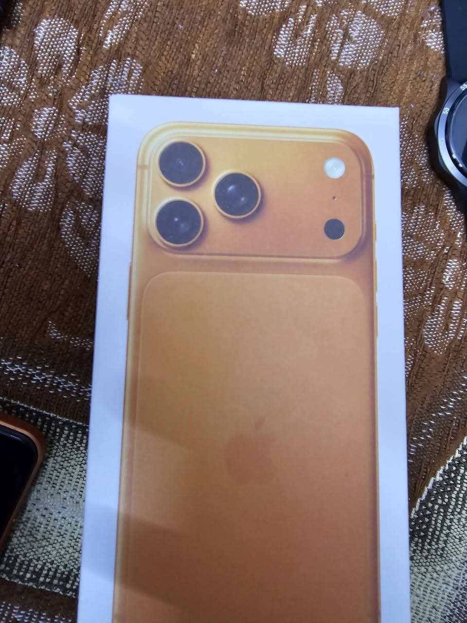 17 pro max التقليد مو الأصلي
اكرر تقليد مو اصلي
السعر 120


**إذا كنت صاحب هذا الإعلان وتريد حذفه لأي سبب، رجاءا أرسل رسالة إلى الدعم الفني**