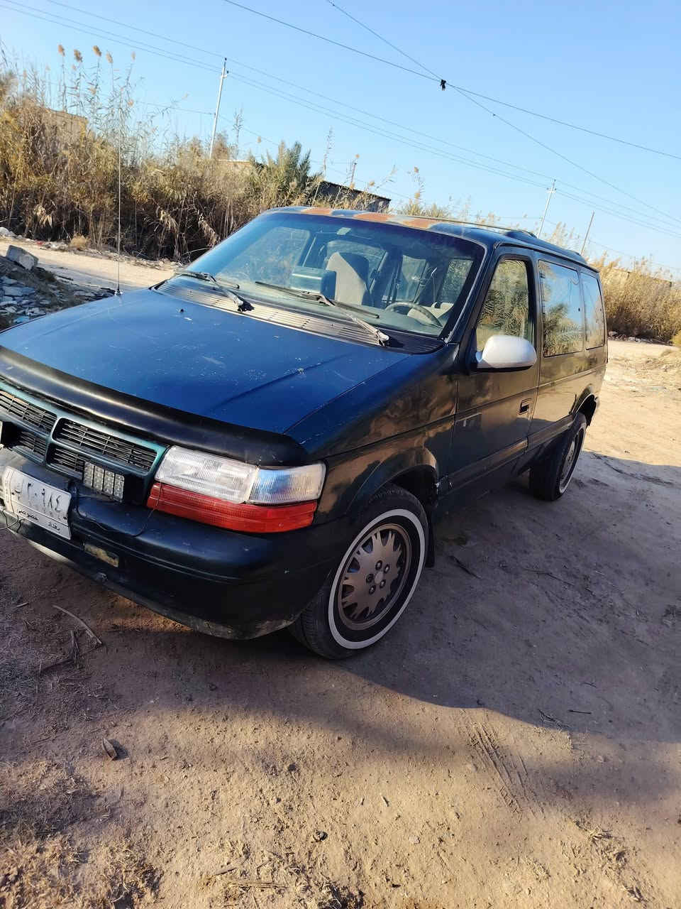 دوج كلايزر ١٩٩٥ بغداد بلاديه محرك سته سلندر كير كهربائي السياره موجوده في سدة الهنديه مهناويه م *********** تخم تاير جدد السعر 33 تجي تشغل وتروح شرط التحويل بااسرع وقت
