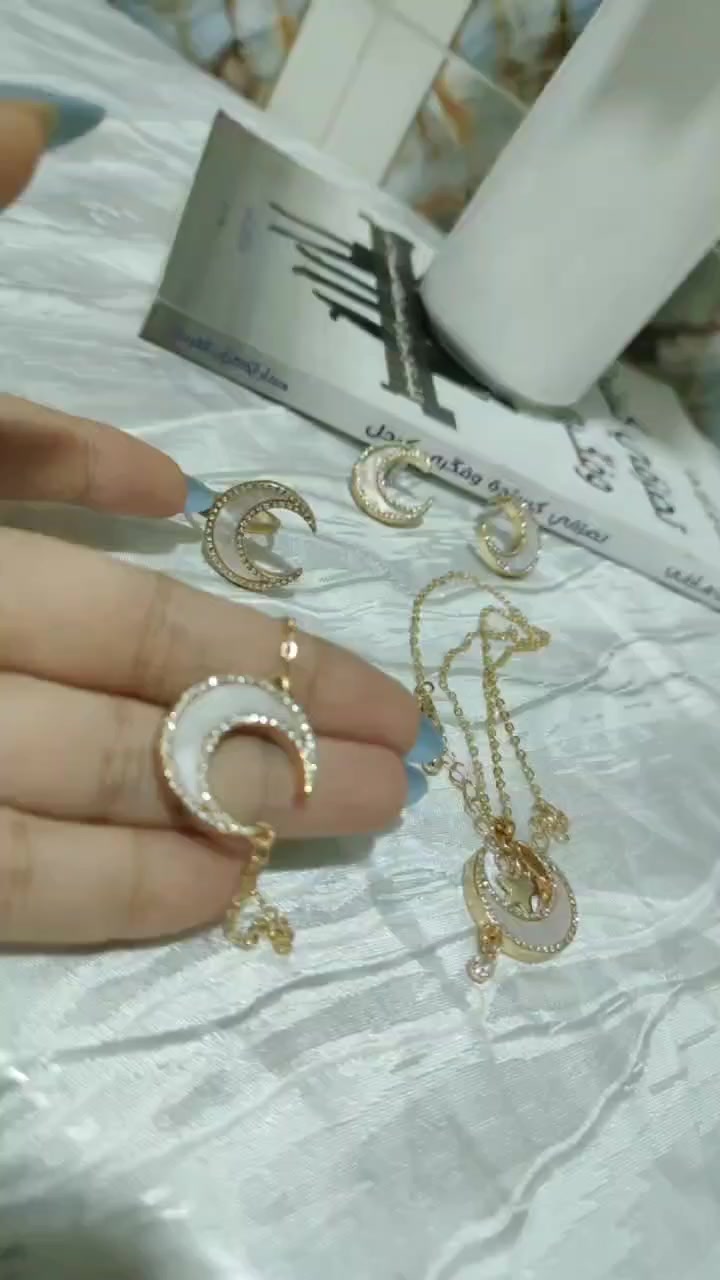 السعر 7 طلاء ثابت توصيل لكل العراق 5 الف الحجز واتساب او عل خاص


**إذا كنت صاحب هذا الإعلان وتريد حذفه لأي سبب، رجاءا أرسل رسالة إلى الدعم الفني**