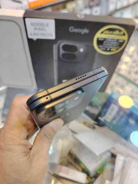 Google pixel fold 9 256
قطعتين ذاكره 256
اللون اسود
الاول كلحقات كامله نظيف 
فقط الطخه موضحه بالشاشه الاماميه
بطاريه 100
السعر 1000,000/ اسعار ثابته

القطعه الثانيه مستخدم
نظافه 100
بطاريه 100
السعر 1650,000/ اسعار ثابته

الملك سنتر/السيديه
*********** بغداد
