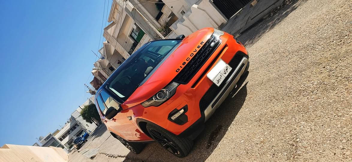 لاندروڤەر دیسکەڤەری 2015 land rovar فول فول  مواسەفات دعامی لۆ دەعامی شرت زەمان سفری شریکەی سردارە چوارپستنی توربۆ دوو سویج بیلادی هەرچی مواسەفاتە هەیتی ئاوینە شفت و  ڕادار گیر ماوس گیر لەسوکان سێ شاشە بیلادی کۆنترۆل و ئیتفۆنی شریکەی بەکار نەهاتووە سەقف ڕەش پانۆرامای شوشە  ناو جلدو قەیسی  کوشینەکانی کارەباو هیتەرو سارد و گەرم و خەزن پێش و پشت و ئاوێنەکانی ڕادارە سندوق شفت  بەسمە هەرچوار دەرگای بەسمەیە هەرچی مواسەفاتە هەیتی کامل سیرڤس شریکەیە گیر مگینه نەکراتیتەوە وەک سفری شریکە وایە یەک نەقسی بچوکیشی نیە شوختیش بەشەرتە گۆرینەوەو فرۆشتن  *********** أربيل, العراق
