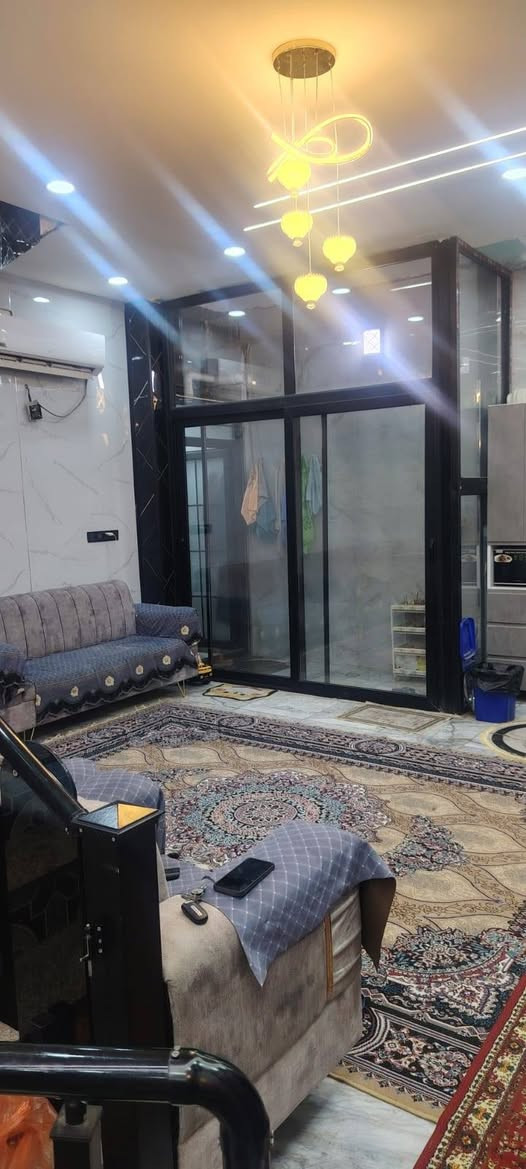 السلام عليكم بيت رهان حي الغدير 90م طابقين 3 غرف نوم
سعر الرهان 65 مليون 
للاستفسار ***********
