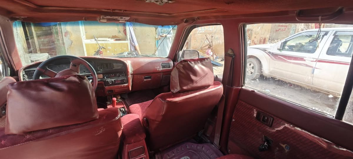 سلام عليكم
سيارة رونار مودل 1994 مكينه وكير 3000
سياره سعرها 38وبيها مجال 
المكان البصره زبير 
سنويه 2009 
الاستفسار الاتصال على رقم تالي ***********
