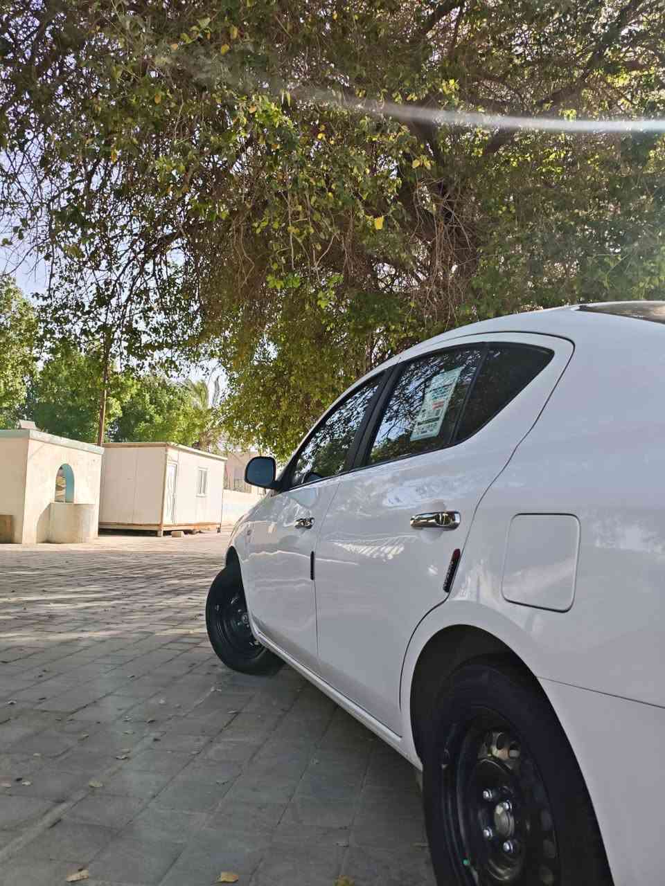 سلام عليكم بيع فقط نيسان سني هندي 2022 رقم اربيل وكالة أو تحويل مضمونات سيارة بسم شركة سنوية لغاية 2028 
السيارة هندية ام البليته الزركة 
مكفولة من صبغ وتبديل 
فقط بارد قليل بل جاملغ 
مكينه وكير وضع الشركة ما مفتوحات حدادية جديدة تخم تايرات جديد تبريد ثلج 
سيارة جاهزة 
مواصفات تحكم ستيرن/ سبايدر/ يدات وشباج نيكل/ حساس خلفي / حساس تاير
بقية المواصفات المعروفة 
السعر ١٠٥ وبيه مجال قليل 
مكاني نجف 
رقم الهاتف *********** النجف, العراق
