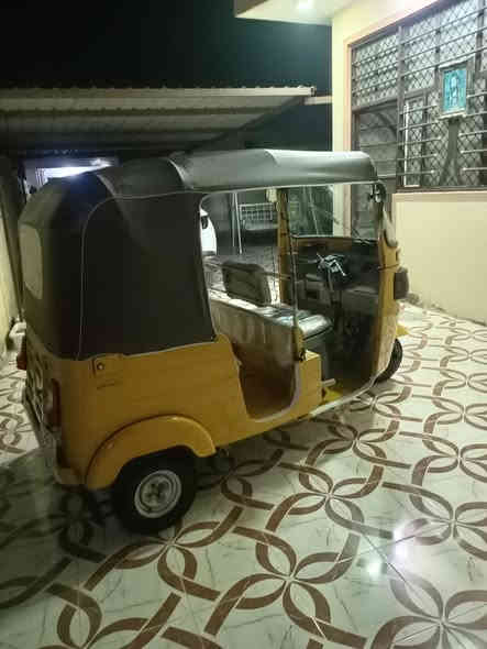 تكتوك للبيع موديل18شهر 11 كامله مواصفات كله جديد سعرها خمسه ونص وبيهه مجال العنوان ديالى الخالص  ***********
