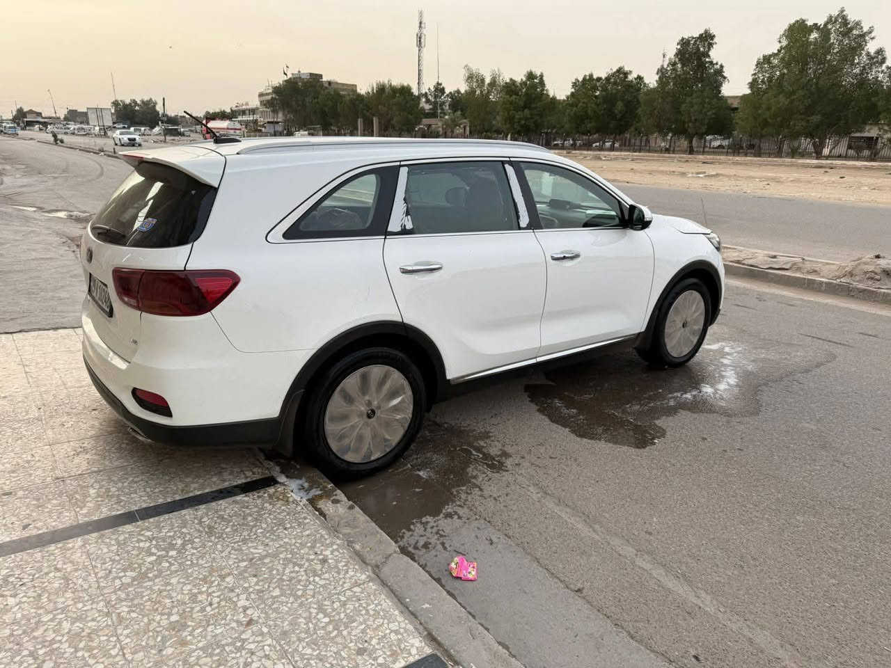 السلام عليكم
كيا سورنتو 2019 #للبيع خليجي بدون ضرر ولا بارد 
 ضمان شركة المجموعة الدولية
ماشية 60 km لون ابيض
 رقم واسط انكليزي 
باسمي تحويل مباشر
المواصفات : 
كير طياره 
هندبريك دكمة
بردات
شاحن وايرلس
جام كهربائي اوتو
7 راكب
داتا شو
مراية السائق اوتو دم
حساسات امامية و خلفية
كاميرا خلفية
محرك 6 سلندر 
كراسي جلد تو كلر
ويل  20
كراسي كهرباء
إنارة محيطية
صندوق كهرباء
نظام كار بلي 
تبريد خلفي 
مري شفط
وبعد بيها مواصفات 
السعر 240  وبيها مجال سعره مناسب جوه سوك
للاستفسار والتواصل
 ***********
