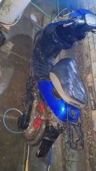 دراجة زعرة محرك مفتوح مرة وحدة كلجات جدد قايش جديد صالنصة جديدة كابريتر جديدة شوتة اصلية  دراجة شلعة ومعدل تجي وتشوف بعينك هندر واحد اشاير وبكلايت يشتغلن جوزة وقفل جنطة وقفل ستيرن يشتغلن كفراتهة شغالة سلف وهندر بس عوزهة باتري تشتغل سلف عوزهة ترايش وجامات بكلايت شاصيهة بي ثقب زغير ماماثر ابد مكاني ديوانية جمعية شارع ملجاء العلوية  السعر 110 وبيهة مجال *********** بس رمشلي اني اخابرك او تراسلني  خاص مو شراي اعبر المنشور بحترام
