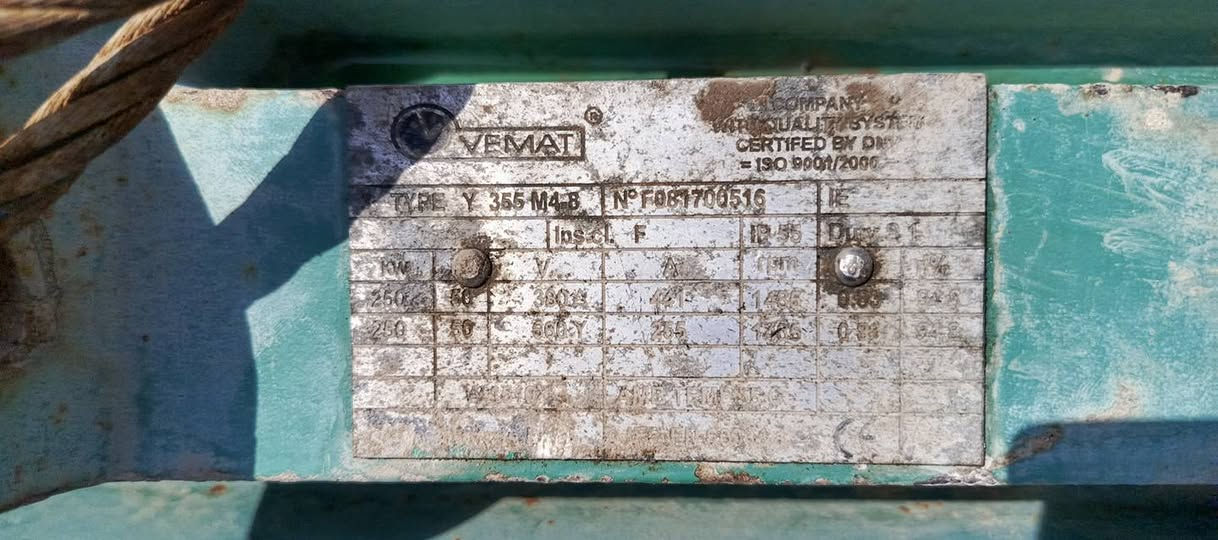 ماطورات للبيع واحد 450 والثاني 380 دوره 1500 ستندر شغالات بشرط المكان ديالى ناحيه  للاستفسار ***********
