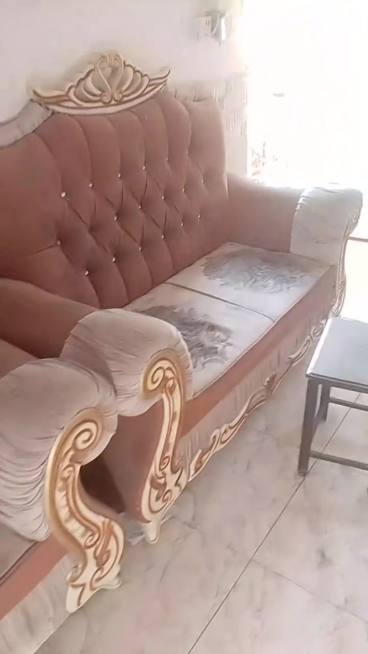 تخم ملكي بسعر مناسب ٢٠٠الف مكانه بلحر


**إذا كنت صاحب هذا الإعلان وتريد حذفه لأي سبب، رجاءا أرسل رسالة إلى الدعم الفني**