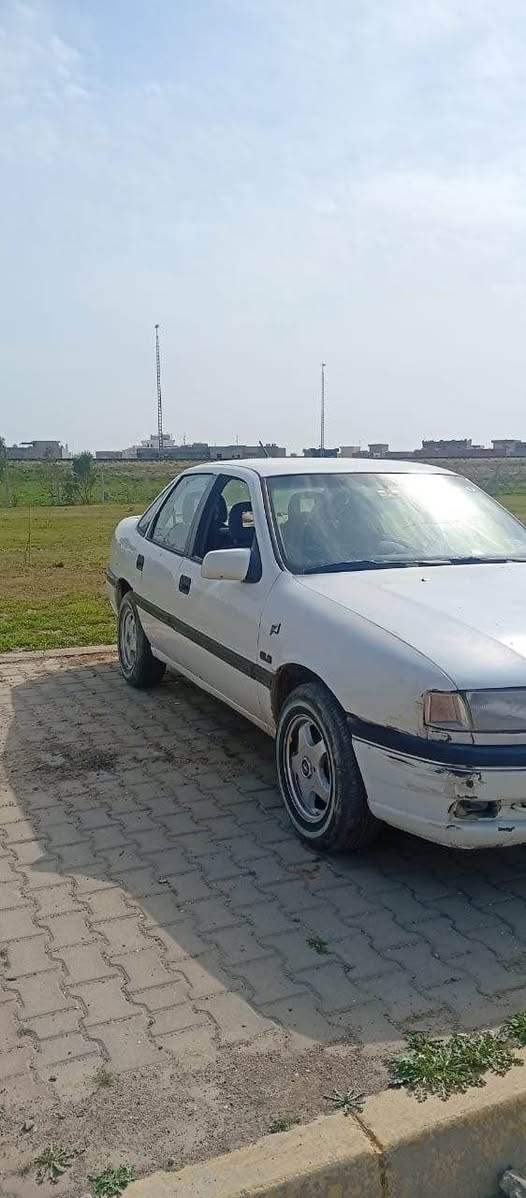 اوبل فكتره موديل 1994 وارد يابني محرك 20 كير اتو ماتيك
دفتر بانزين بيها سنويه شهر 6 تسقط شرط التحويل والغرامات موجوده في كركوك السياره سعرها 45
***********
الشراي يخابر كركوك, العراق
