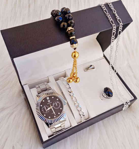 #عروض
#هدايا #رأس_السنه🔥👇
اجمل الهدايا رجاليه ونسائيه 🎁
ســعر السيت ب 10 الـف 😍
والتوصيل 5 لجميع المحافظات❤️‍🔥
للحجز والاستفسار مراسلة الصفحة 
اذا مو نفس الي بالصورة توصلك (لا تستلمها) 
ملاحظه: العلبه للعرض يجي السيت بعلبه هدايا حجم صغير ✨واذا نفس العلبه سعر يختلف 
للاتصال ***********
واتساب ***********
