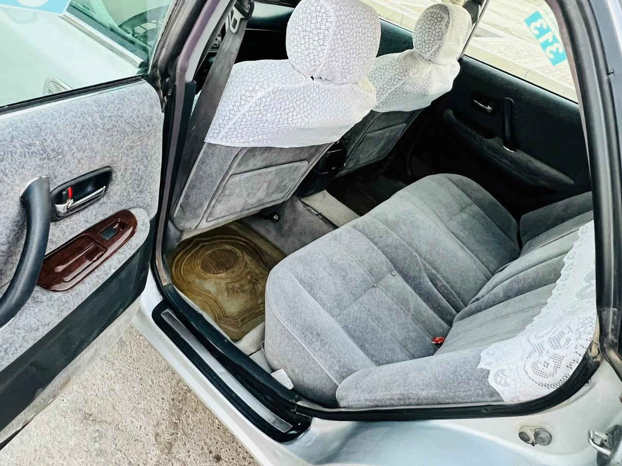 سلام عليكم للبيع فقط راس ثور فلات  رقم ذي قار مشروع وطني تحويل ثاني يوم ابسمك  مديل 1998سياره مكفوله كفاله عامه من كلشي مكفوله اصوليات وتحويل والكص والنقل الجثه والعيب شرعي والضربه والخياس والجراد سياره جديده تخبل بلكارتون مكينه وكير مكفولات كهربائيات كله شغاله منضومه زنون تخم تاير ويل كب توه مجلي حداده امامي خلفي بلكارتون توني نافضه دواخل تخبل 4بطاين جدد كشنات كهربائيه كرستال اصل عينه ليزريه لايت كرستال سياره نصبه ونضافه فولللللللل احله من صور بهواي تجي وتشوف بعينك سياره مال بيت شاهد الله تخبل وشراي يخابر ويجي يشوف وانه بخدمته سعر جوه سوك بلنسبه لهيج نضافه ب 84   هاتف ***********
