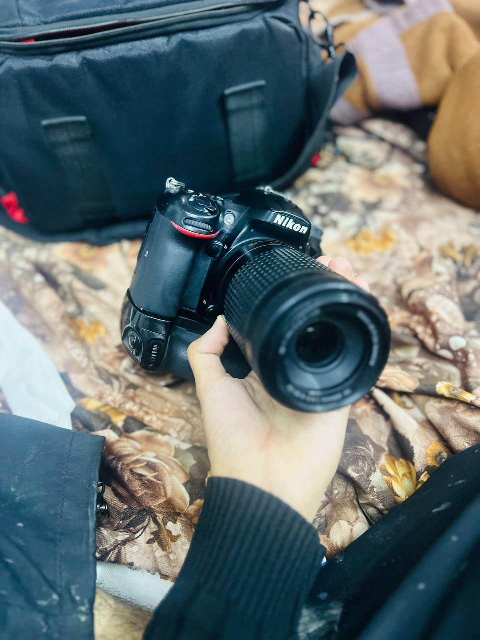 للبيع او المراوس 
نيكون 7200 مع عدسه ٧٠ ٣٠٠
ملحقاته 
جنطه حزام حافظة جلاتين جهاز نقل بطاريتين كرب شاحنه 
متوفر توصيل جميع محافظات العراق 
السعر خاص


**إذا كنت صاحب هذا الإعلان وتريد حذفه لأي سبب، رجاءا أرسل رسالة إلى الدعم الفني**