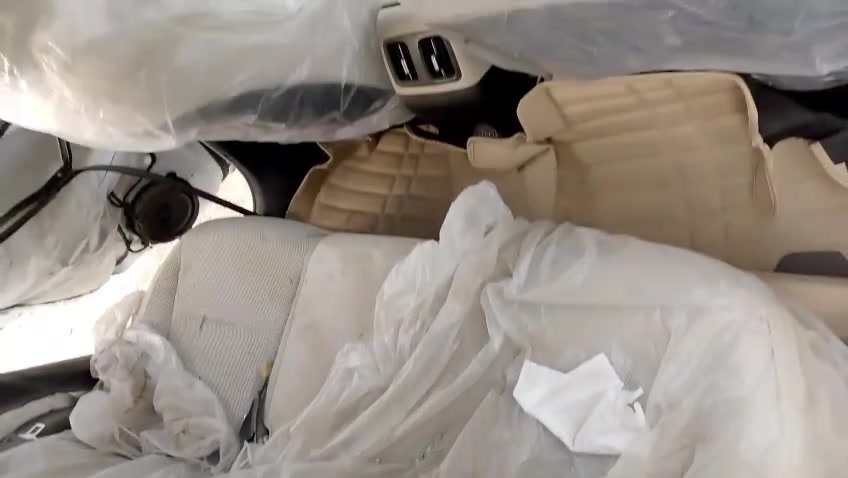 السلام عليكم توسان للبيع صار بيه حادث ابيعها واقع حال رقم اربيل سابقا زيرو المكان بصره سيارتي شخصيا اي واحد ناشرها مو يمه ***********
