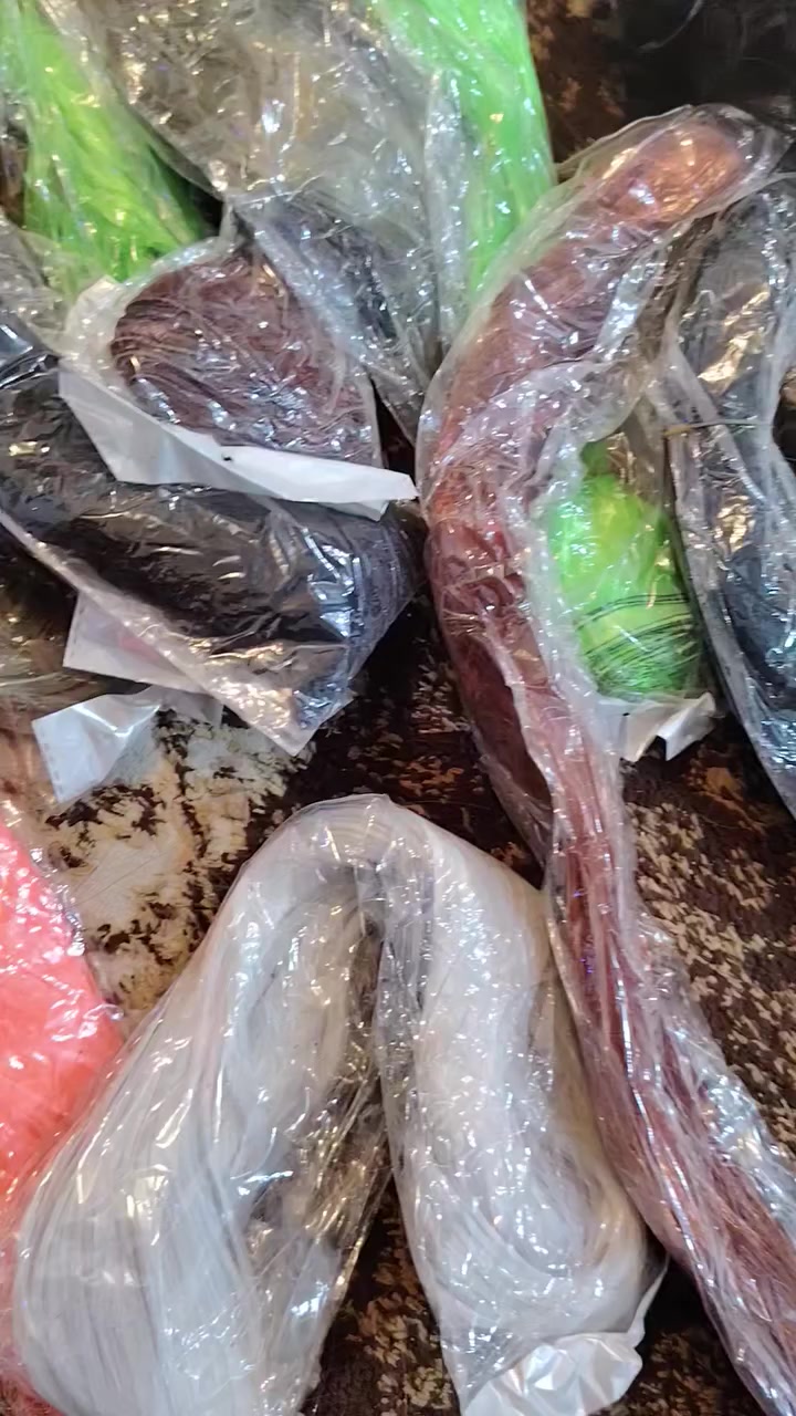 السلام عليكم عندي هذا المخور وفستان مناسبات جدد وباروكات الألوان للبيع وبأسعار مناسبه


**إذا كنت صاحب هذا الإعلان وتريد حذفه لأي سبب، رجاءا أرسل رسالة إلى الدعم الفني**