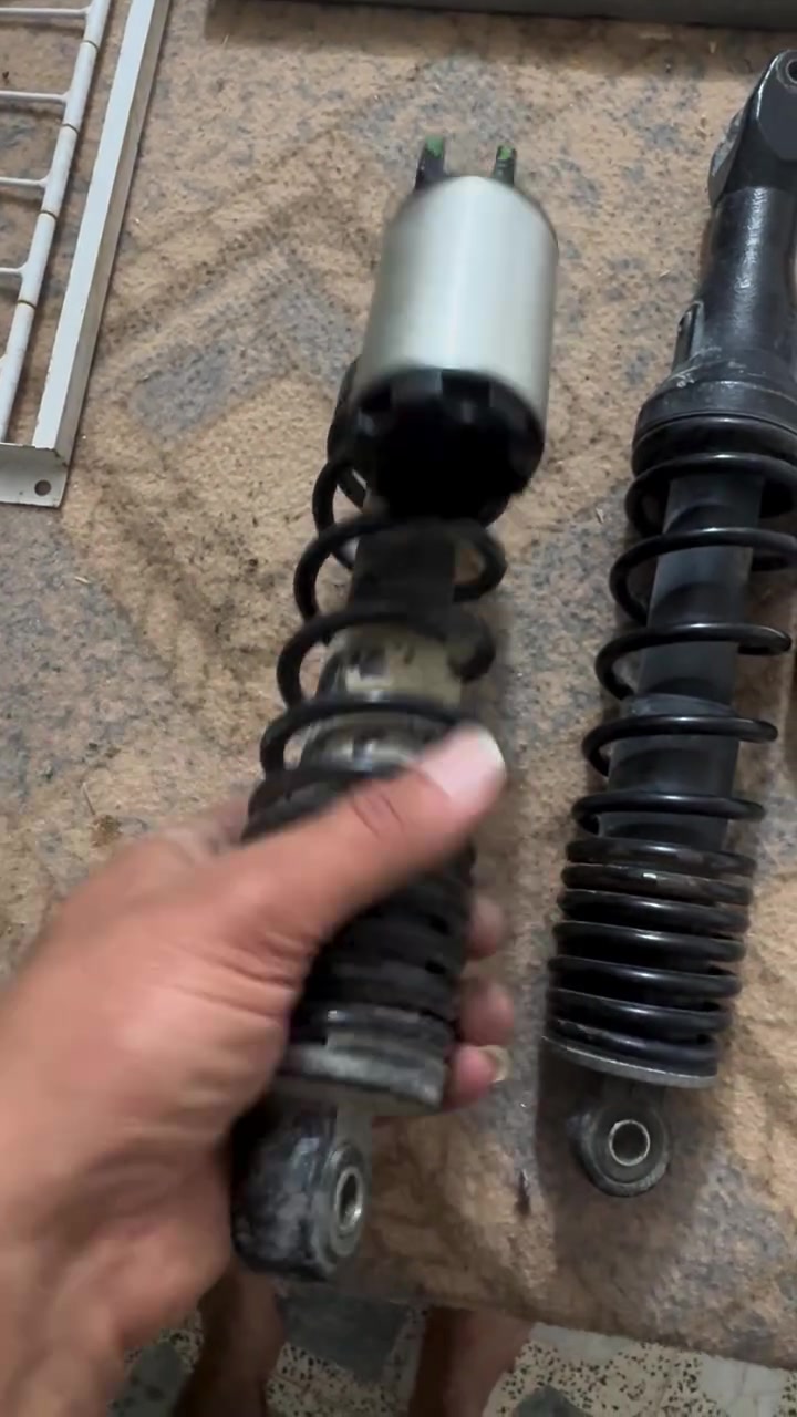 السلام عليكم غراض سكنس للبيع للاستفسار ***********
