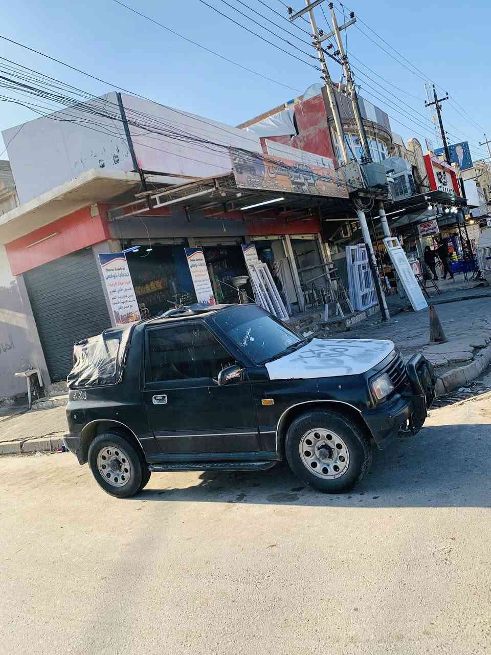 السلا عليكم للبيع او مراوسه  ساسوكي موديل١٩٩١ صبغ عام جمليه فقط محرك جديد كهربائيات كامه شرط  التحويل سنويه جديده مكان موصل حي السكر رقم *********** وتساب بي  سعر السياره خاص
