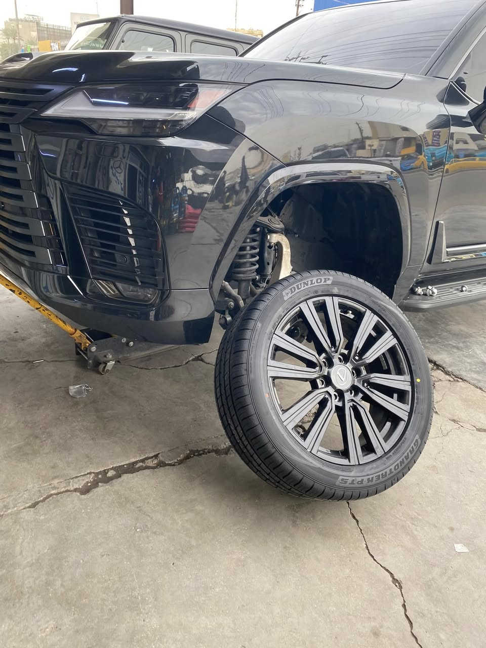 دلوب اصلي وكاله شركة مشلن مجمع مشن مقابيل الطاحونه الحمره🌹 ***********
