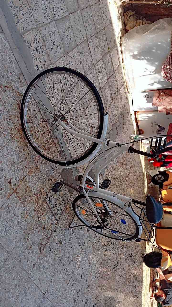 السلام عليكم بايسكل للبيع ياباني حجم 26 مراسله واستاب مازجر*********** السعر 85وبي مجال للطيبين
