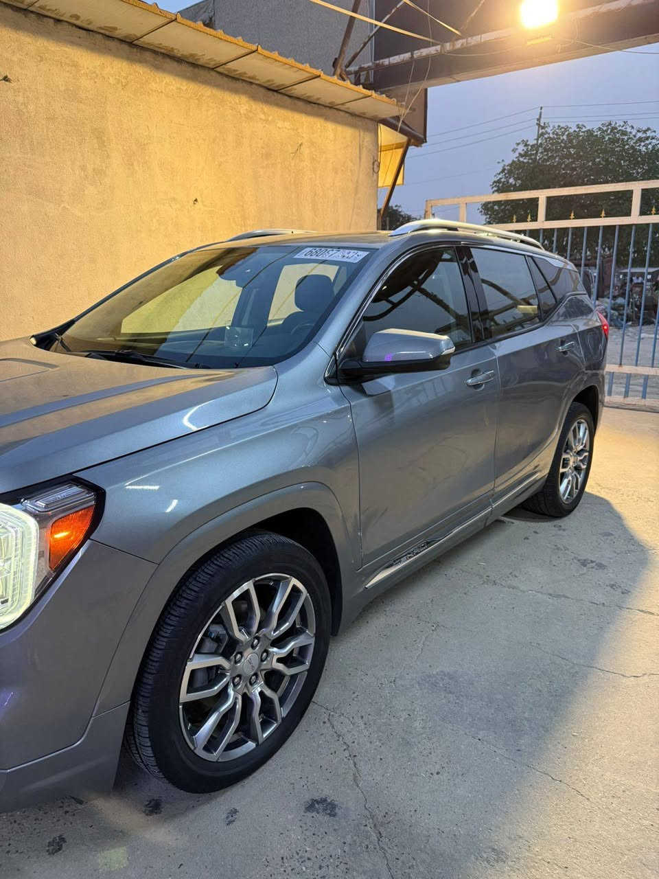 جمسي تيران 2023 دنلي اعله فه ماشي55 كيلو حدثهي باب السايف مبدل وباب لي ورا بارد فقط صور الحادث منشوره السعر 220 وبيهي مجال مكان كربلاء  ***********
