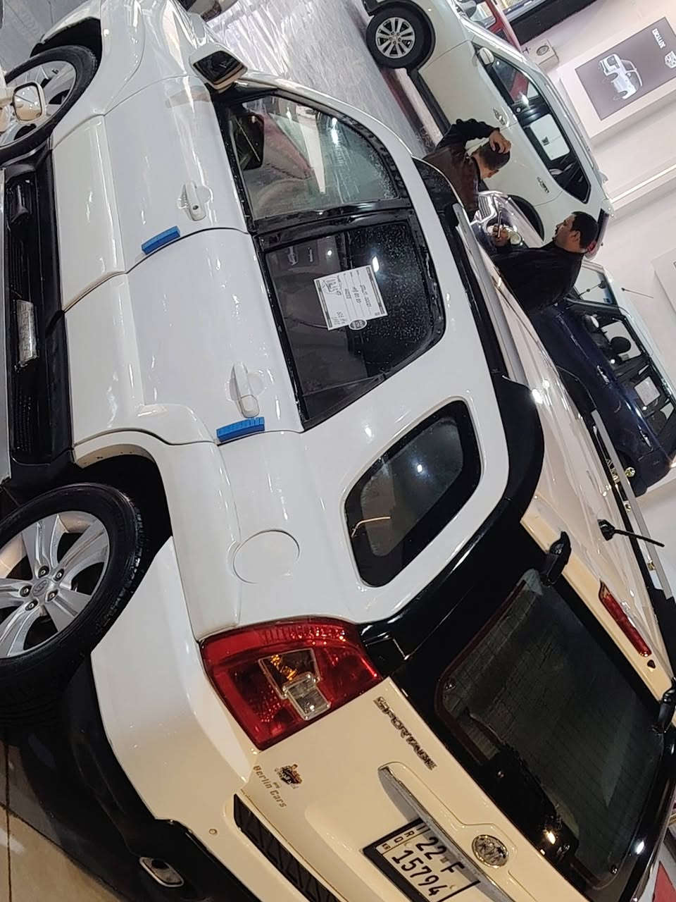 السلام عليكم اسبورتج 2009 صبغ عام  محرك كير جديد طغم تايرات صاحبها الشرعي موجود شرط تحويل  سعرها 100 رقم تليفوني ***********)♕***********
