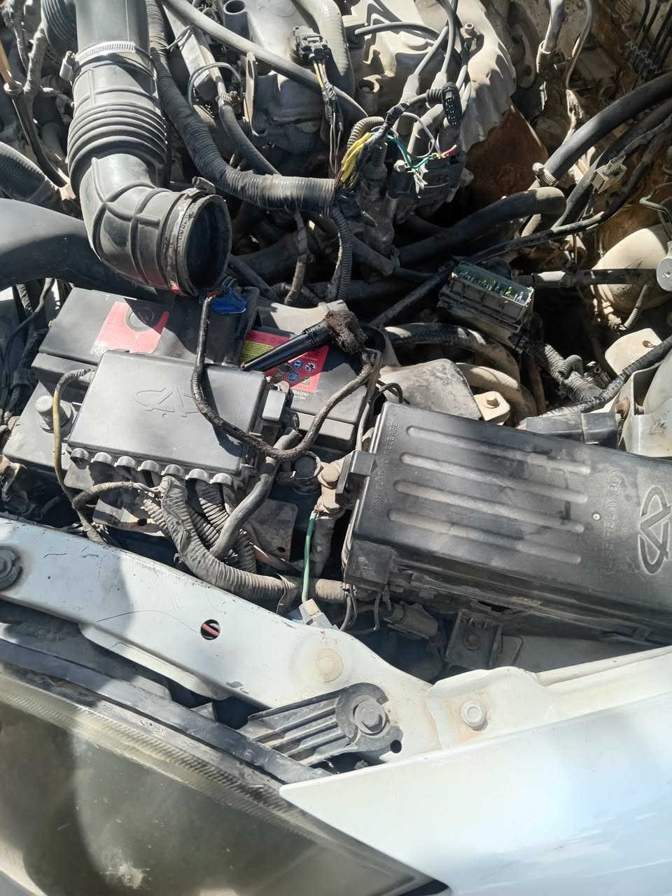 السلام عليكم رمضان كريم وكل عام وانتم بخير من الأعمال تبديل جبن تايمن الكيس بسبب نضوح دهن و تبديل حساس كليو متر بسبب اختفئ النمر بلشاشه وعته أثناء الانطلاق ومن اعمل المواقعية تبديل جبنة بولي كرنك مع العلم مجفت بس خلين جبنه له تجاري يابسه ساعه وبالشارع خلعت عنده  واعمال اخرئ
الفني ابو مهيمن ***********
