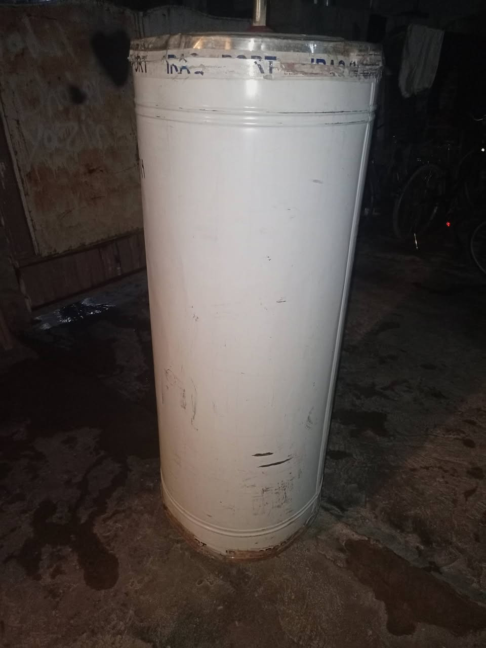 مجمده عاطله ابيع جف تراب اسعر 65 سخان بشرط اسعر 60 وبي مجال اتصال ***********
