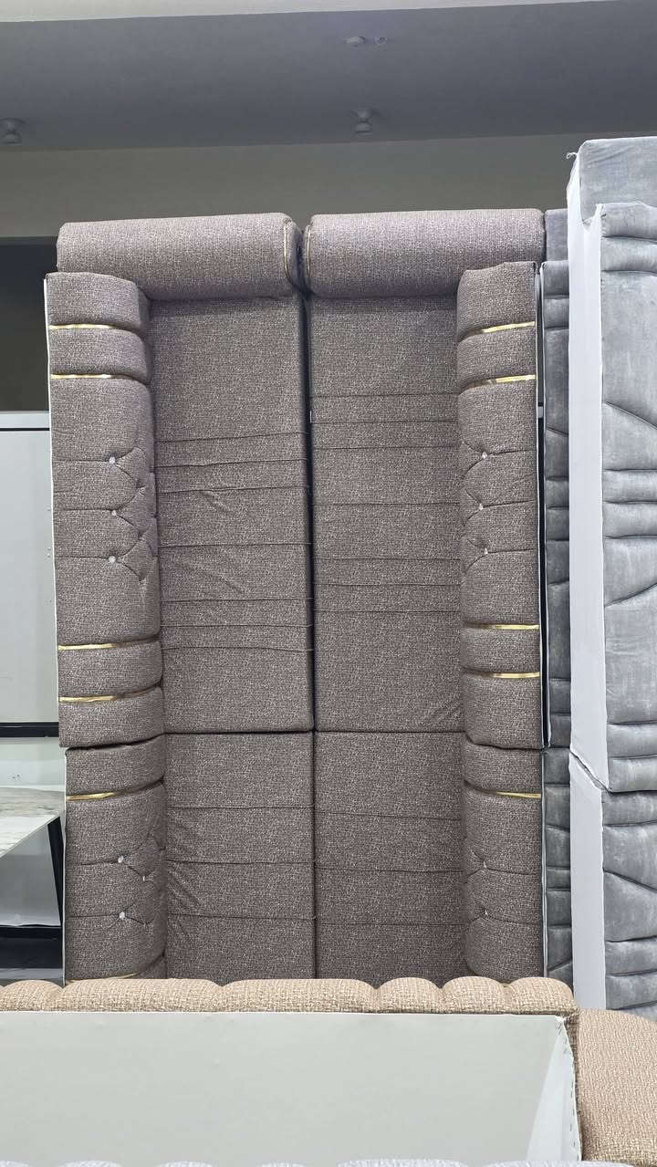 تخفيضات قوية في مجمع الربيع للأثاث المنزلي". 
بمناسبة عيد الفطر المبارك
اول ثلاثة يجون عالتخفيضات الهم هدايا مقدمة من مجمع الربيع للاثاث المنزلي


**إذا كنت صاحب هذا الإعلان وتريد حذفه لأي سبب، رجاءا أرسل رسالة إلى الدعم الفني**