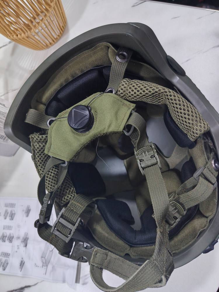 سلام عليكم خوذة عسكرية سعر 60 وبيها مجال للطيبين *********** كركوك, العراق
