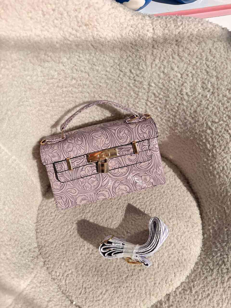 حقيبه ايرمز ب٨ الاف


**إذا كنت صاحب هذا الإعلان وتريد حذفه لأي سبب، رجاءا أرسل رسالة إلى الدعم الفني**