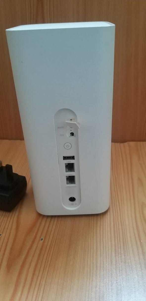 راوتر هواوي B818 _260  للبيع

4G

يعمل على شريحه زين فقط

كات  19

ألسعر  60  ألف 

متوفر توصيل لكل محافظات العراق

واتساب  ***********
