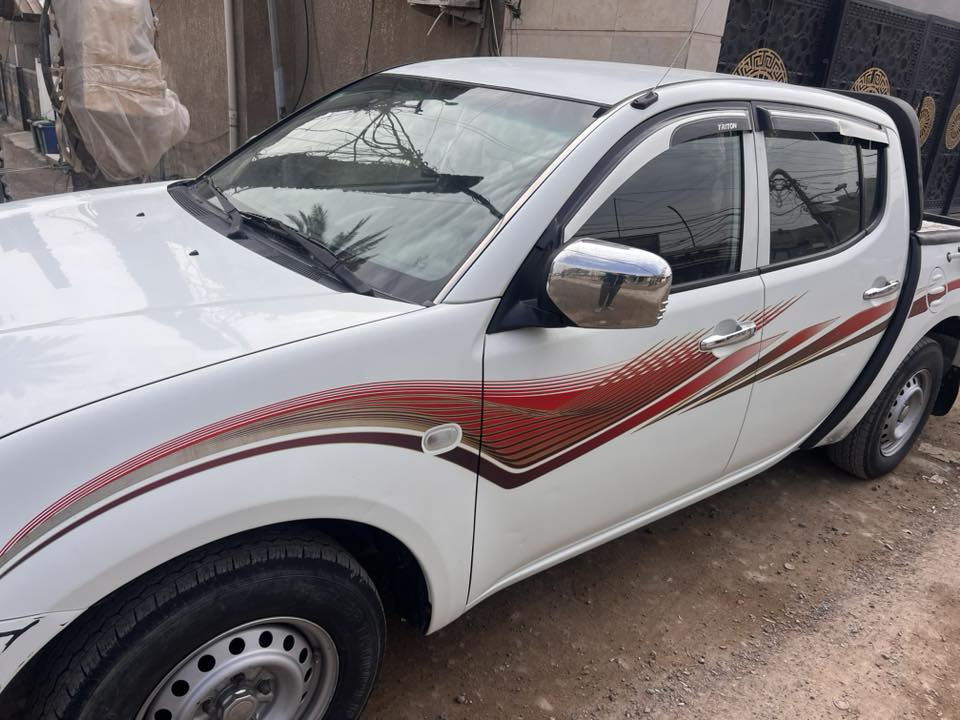 السلام عليكم
مسيوبيشي L200 موديل 2010للبيع مكاني الكاظميه وسياره بااسمي شخصيا مكفوله من الصبغ بيها بارد بالبنيد شويه والباقي كفاله من الخياس والتعديل صدر امامي خلفي جديد تخم تاير جديد مكينه ناعمه لاتنقص ولا تبخر والسعر 128

***********
