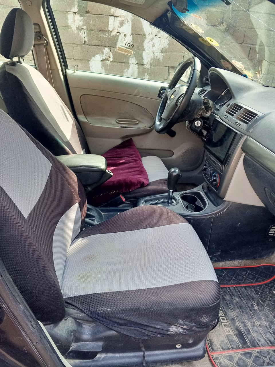 للبيع كوبلت 2007 رقم بغداد باسمي سنويه ل 27 مكينه وكير جدد اوتوماتيك جاملغ وصبغ حزام فقط كهربائيات كلها شغاله تخم تاير جديد حداديه جديده سياره جاهزه كل نقص ما بيها السعر 35 وبيها مجال مكان السياره ناصريه مركز المدينه مكلف بالنشر الشراي يتصل على الرقم فقط لا حد يعلق رجاء***********
