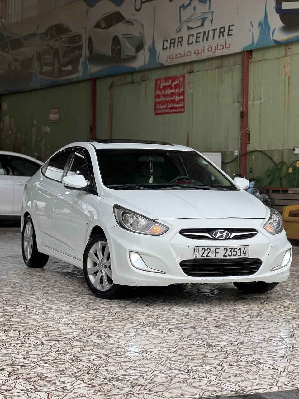 للبيع هونداي اكسنت موديل2011 فول مواصفات
السيارة كلين لاتبديل ولاصبغ بيها مكانات بارد صغيره 
محركها شرط لا صرف ولا نفخ  محرك ١٦ والكير شرط 
 فتحة سقف 
تحكمات سترين جهتين 
اي بي اس 
نظام ايكو 
السيارة مال بيت جديدة 
السعر١١٥ وبيها مجال 

 للاتصال***********
