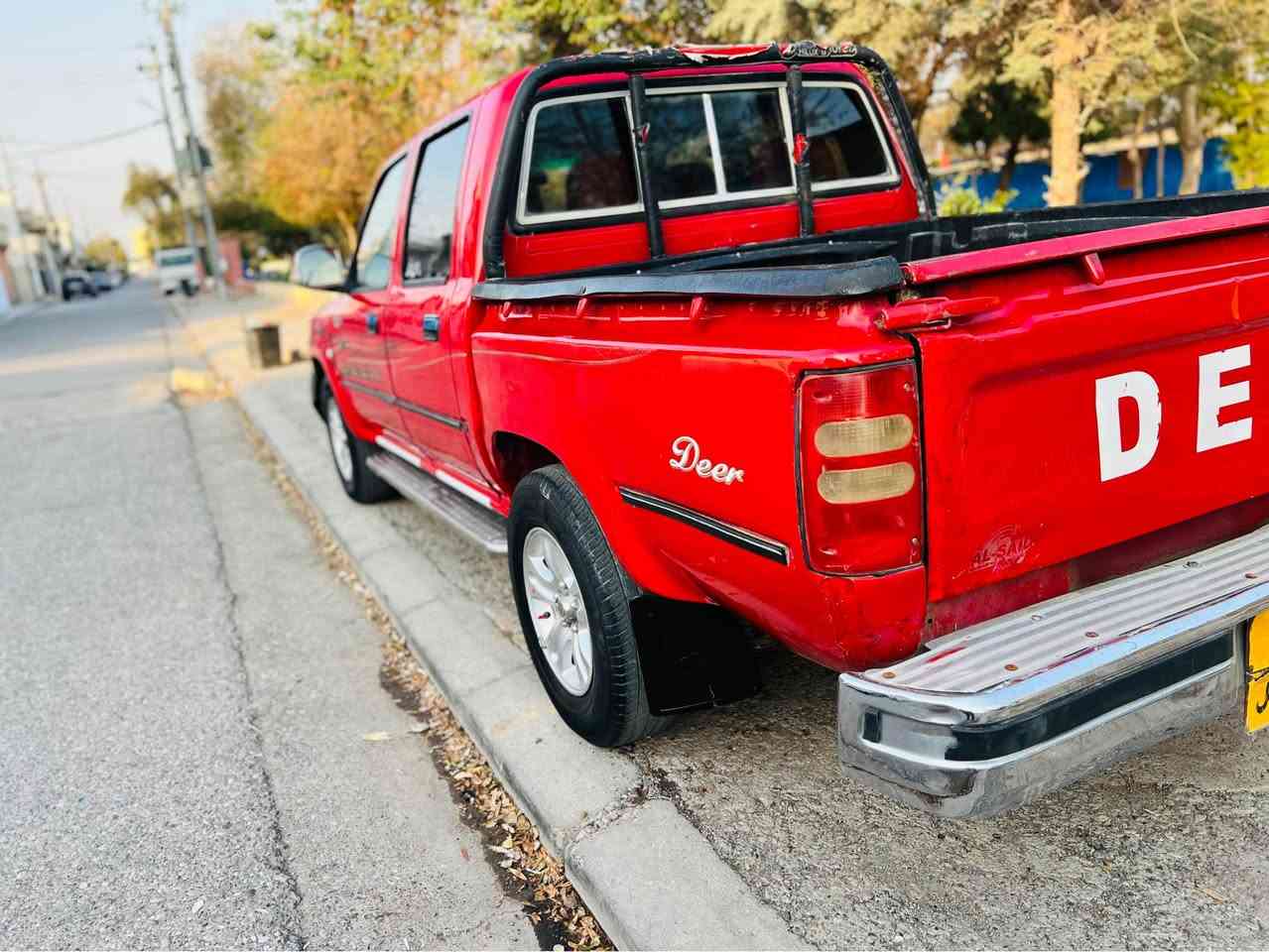 پیکاب دێر مودیل 2011گێر عادی
جام کارەبا ئاوێنەکارەبا ویلکەپ
بێ سبوغ بێ لێدران بەس ساردی هەیە
تایەی نوێیە یەک دینار مەسروفی نیە 
گێرومکینەی بەشەرتە بێ عیبن 
سەنەوی 7روژە بەسەرجوە
تحویل غرامەی بەشەرتە  
سعری 68وەرەقە شوێن هەولێر 
ژم ***********واتسئاب أربيل, العراق
