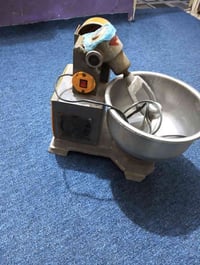 عجانة كهربائيه • ٥ كيلو • نظيفه