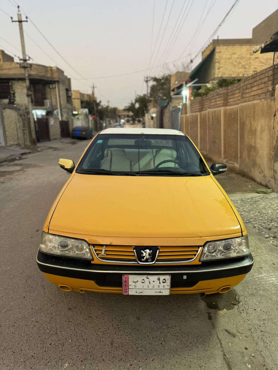 سلام عليكم بيجو 2012 كير اوتماتيك تبريد شغال سيارة سنوية جديدة بسمي مكانهة بغداد البلديات 
*********** حيدر 
السعر 29 وبيهة مجال
