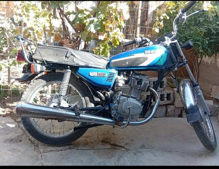 سلام عليكم دراجه اربعه كير أصولي موديل 15 مكاتبه يم حسين دراجه ماناقصه شي گبل للشارع متوازي ع بيعها تواصل ***********
