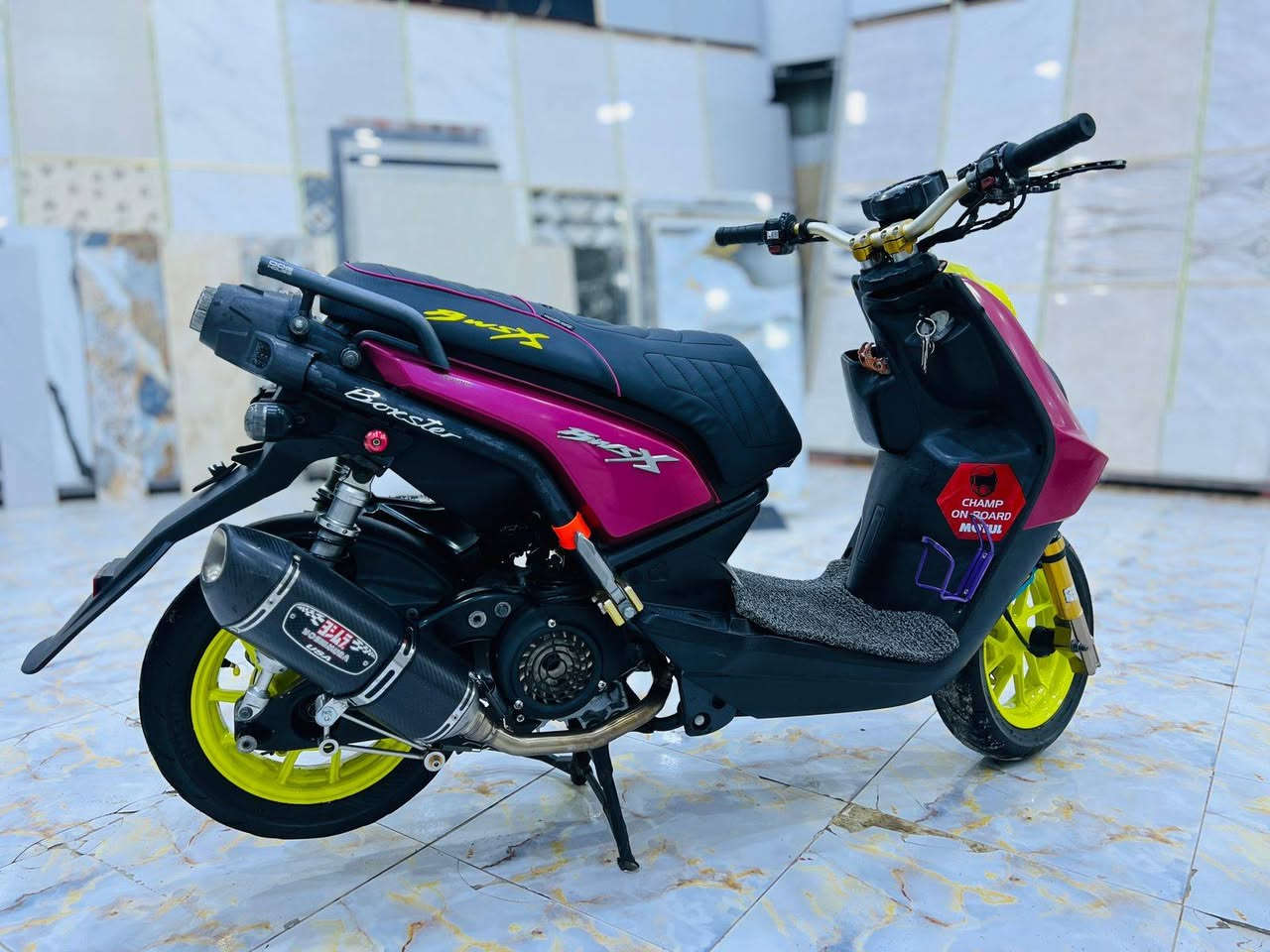 السلام عليكم اخوان
دراجه سكنس جبلي موديل 2014 
دراجه بحاله الوكاله ماشيه 7 الف فقط 
تزويد كلجات امامي وخلفي رياضي مطابقات 
ستيرن عدل دبلات امامي وخلفي رياضي 
اشاير امامي وخلفي وبل بكلايت رياضي بك لايت رياضي KOSO  سبايدر رياضي فراك بريك وقطره أكسل وصره اكسل رياضي 
ملاقط ثنين  شمعه شيال محرك رياضي KOSO صالنصه  رياضيه كلش حلوه صوتها طرب 
وياله رياضي مفترات زوج امامي وخلفي 
 يدات بريك رياضي يدات ستيرن رياضي  
ستيرن KOSO سعر ***********
