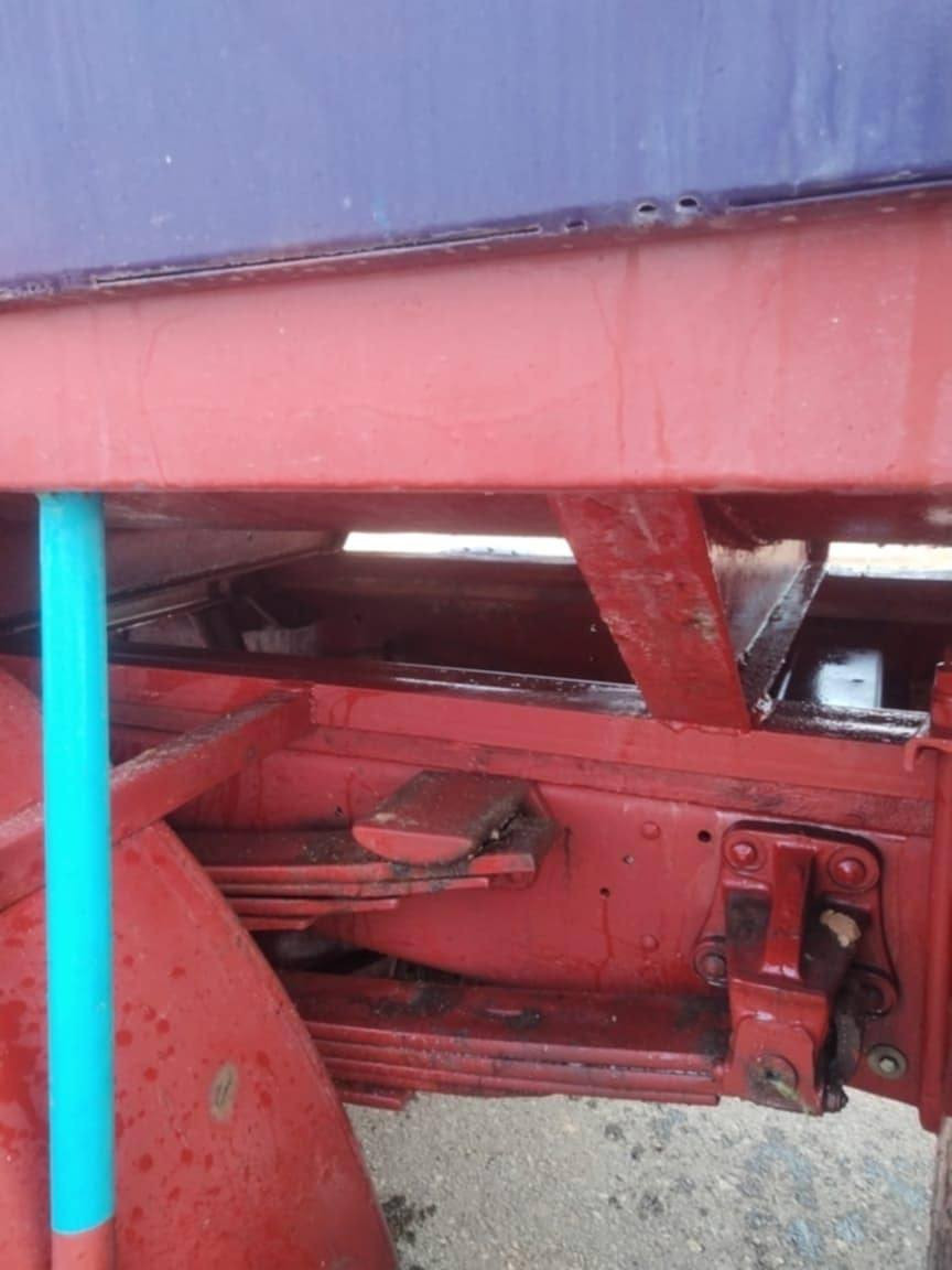 سلام عليكم ابردين البيع مديل ٨٢ عشراويه شاصي مكفول رقم نينوى تنكر جديد مكان كربلاء رجان الموشراي لايخابر ***********
