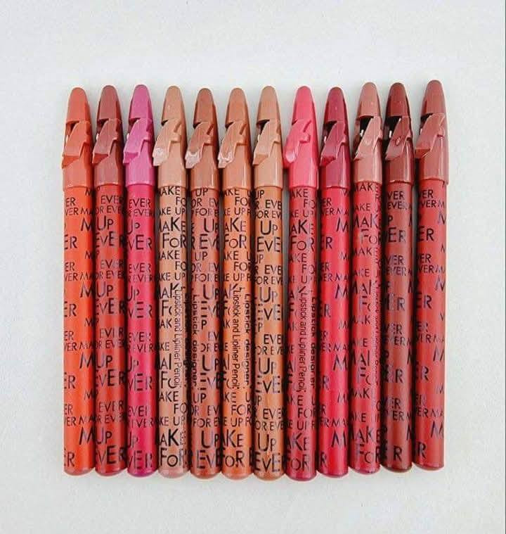 سيت اقلام تحديد +حمرة عريضة😍

سيت مع مقطاطة خاصة بطرف  كل قلم ✅
تدرجات مختلفة بدوون تشابه ✔
الوان مات بدون لمعة تكدرين تستخدميه  حمرة 
12 لون بدرجات مختلفه يجمع بين الغامق والفاتح 🙊
يناسب جميع الاذواق
ممكن تستخدمو قبل الروج وممكن وحده الوانه كلها لطيفة ع الشفه وثابتة😘

توصيل داخل هيت الف فقط 
متوفره خدمة توصيل جميع المحافظات العراق


**إذا كنت صاحب هذا الإعلان وتريد حذفه لأي سبب، رجاءا أرسل رسالة إلى الدعم الفني**