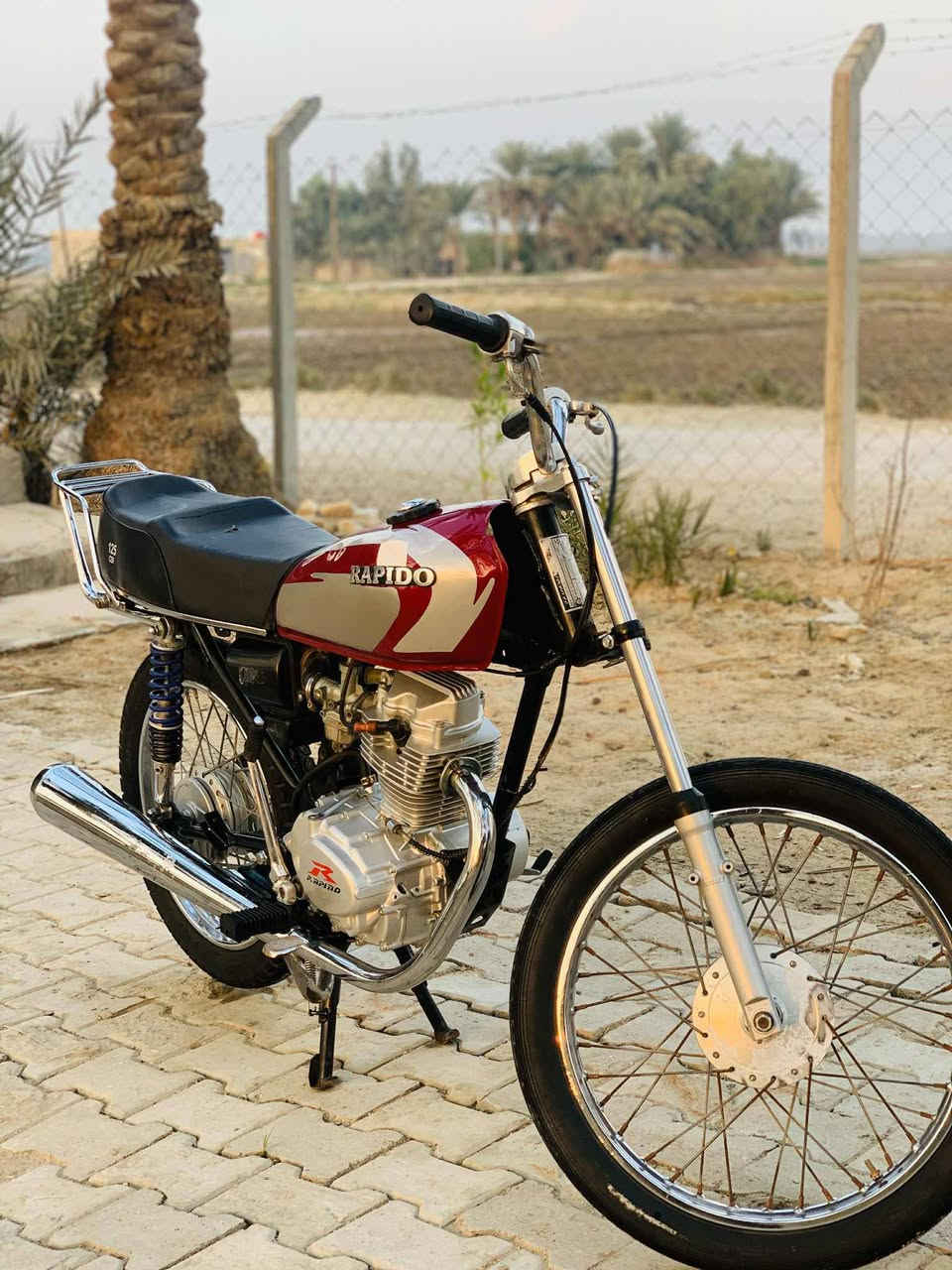 السلام عليكم دراجه اربعه قير كلك سعر 450 مجالها شيء قليل دراجه نظيفه مش الراي لا يجي رقمي***********
