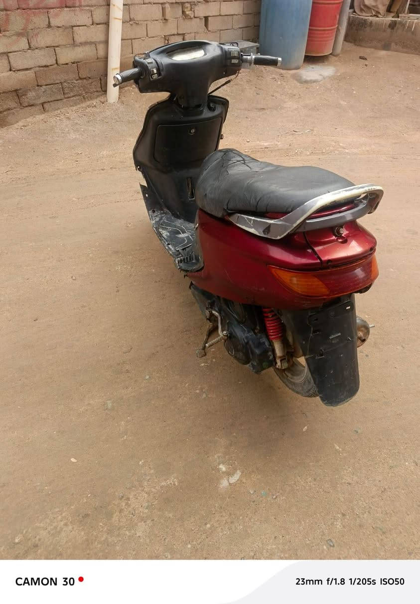 سلام عليكم للبيع دراجه فراشه مكينه ناعمه مفتوحه مره وحده دراجه حلوه بس عوزها باتري
المكان / قضاء المدينه
السعر / 230 وبيها مجال
وهذا رقمي / ***********
