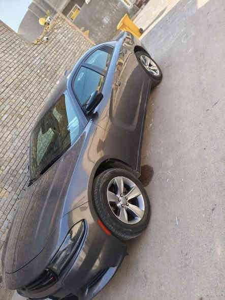 سلام عليكم  جارجر استخدامي شخصي
موديل 17
سياره حلوه وجاهزه من كل نواحي 
ماشيه 80ميل
تخم تاير جديد البارحه شديته
صدر خلفي امامي جديد 
بيه قطعتين تبديل فقط باب صدر وقبق صندوك بس   قطرت صبغ مابيه 
هزه جديده سنويه لل2030
تبريد تدفئه. كشنات تدفئه
حادثه كلش حلو بدون ايرباك صور لحادث بلمنشور
مكاني بغداد طالبيه
سعر 175
اي ستفسار اتصل ***********
