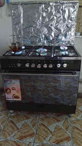 ***********
شراي واتساب يراسلني 
ثلاجه ب ١٠٠ 
طباخ خمس عيون جديد ٢٠٠
طباخ اربع عيون ب ٥٠ 
ميز وكراسي ٥٠ 
عنوان بغداد شهداء البياع فلكة الشهداء شارع حسيينية حسن العسكري
